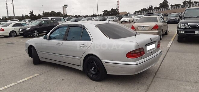 Mercedes E 220 1997, 606,600 km - 2.2 l - Bakı