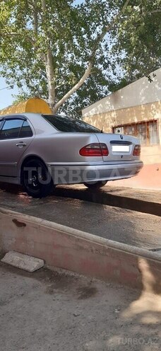 Mercedes E 220 1997, 606,600 km - 2.2 l - Bakı