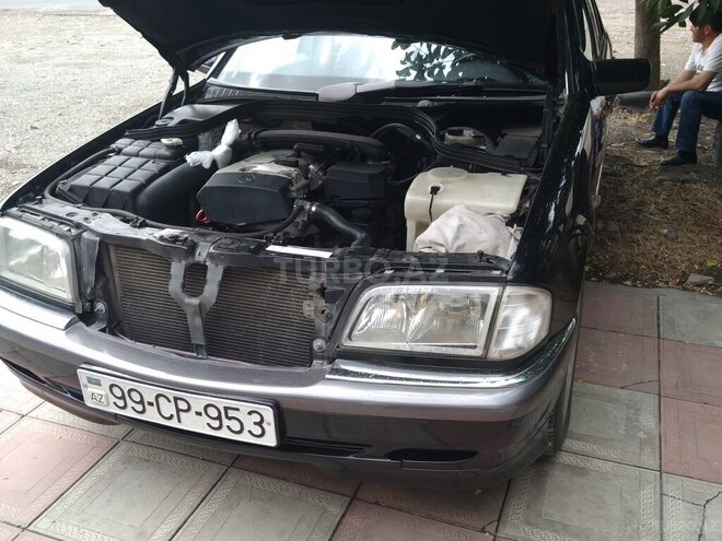 Mercedes C 200 1997, 180,000 km - 2.0 л - Tovuz