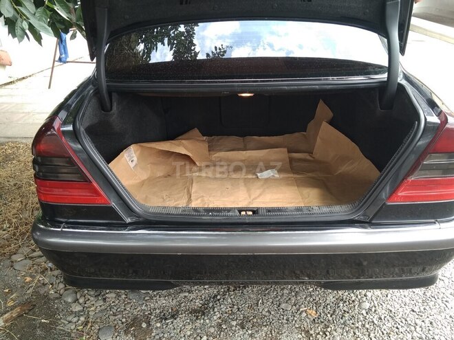 Mercedes C 200 1997, 180,000 km - 2.0 л - Tovuz
