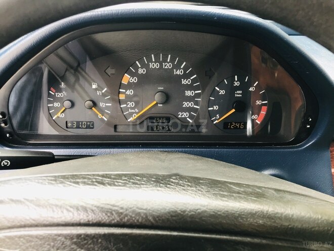Mercedes C 220 1999, 334,000 km - 2.2 l - Bakı