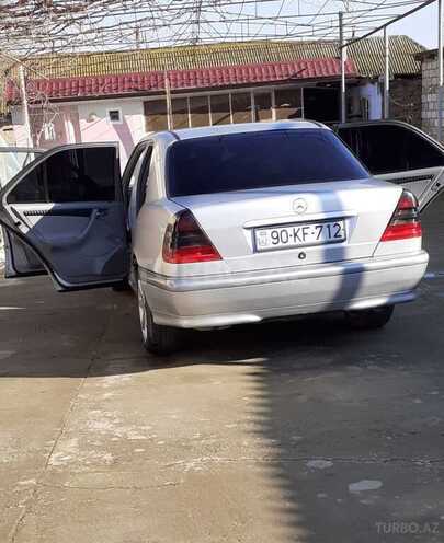 Mercedes C 220 1997, 330,000 km - 2.2 l - Biləsuvar