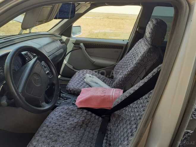 Mercedes C 220 1997, 330,000 km - 2.2 l - Biləsuvar