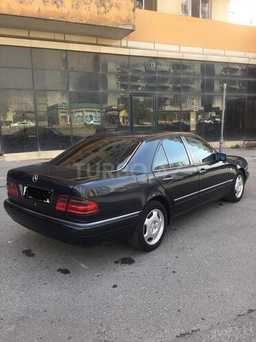 Mercedes E 230 1996, 250,000 km - 2.3 l - Bakı