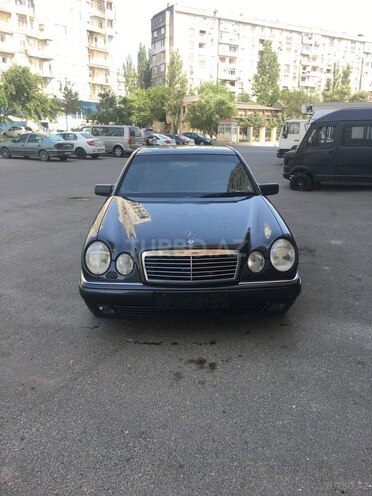 Mercedes E 230 1996, 250,000 km - 2.3 l - Bakı