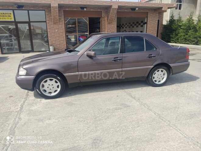 Mercedes C 220 1995, 520,000 km - 2.2 l - Bakı