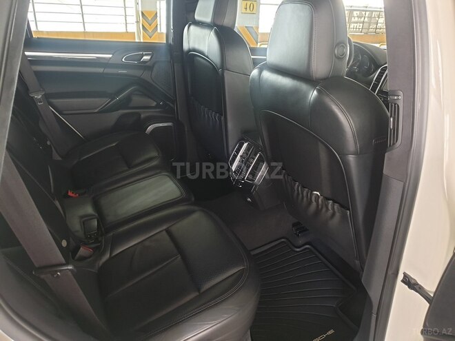 Porsche Cayenne Turbo 2010, 240,000 km - 4.8 l - Bakı