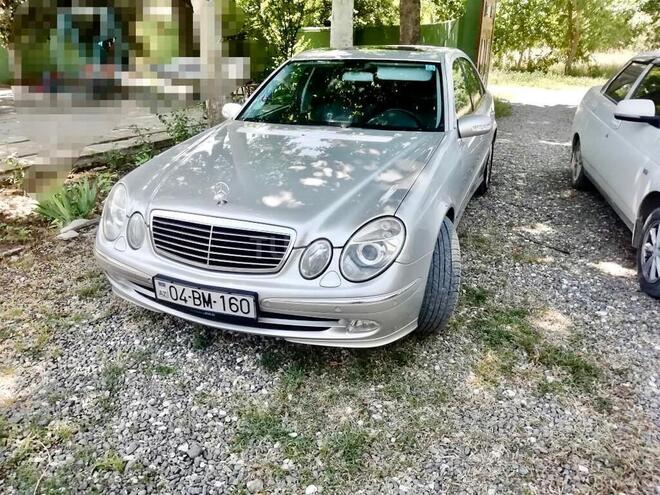 Mercedes E 240 2004, 305,000 km - 2.4 l - Bakı