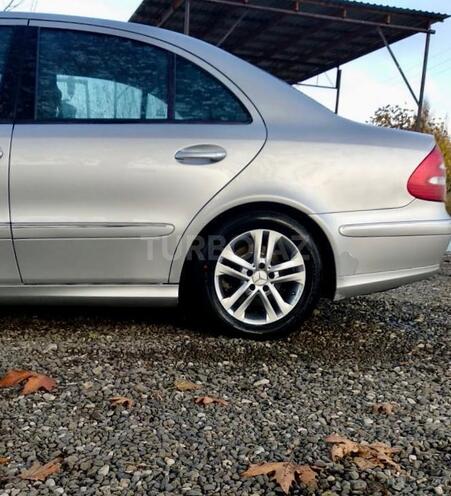 Mercedes E 240 2004, 305,000 km - 2.4 l - Bakı