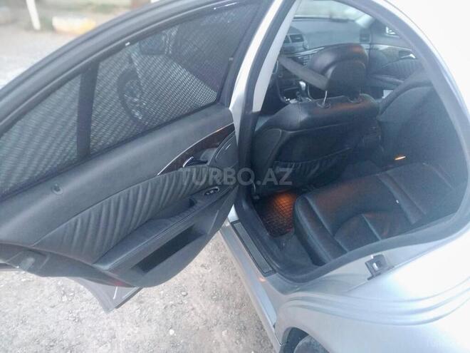 Mercedes E 240 2004, 305,000 km - 2.4 l - Bakı