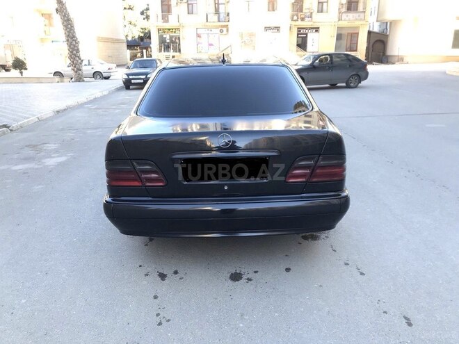 Mercedes E 220 2002, 347,000 km - 2.2 l - Xırdalan