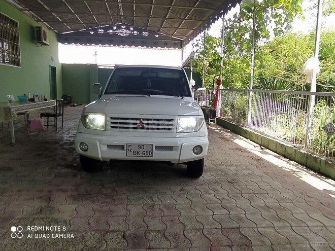 Mitsubishi Pajero io 2000, 258,980 km - 2.0 l - Hacıqabul