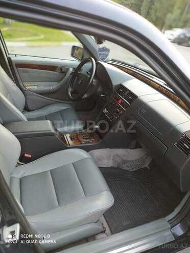 Mercedes C 230 1999, 225,000 km - 2.3 l - Sumqayıt