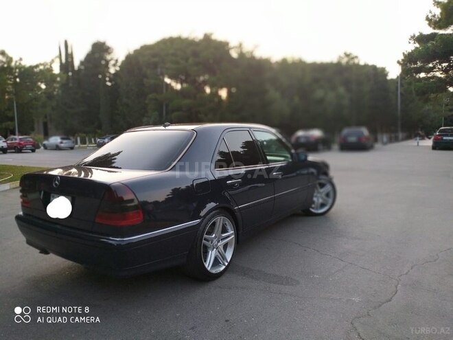 Mercedes C 230 1999, 225,000 km - 2.3 l - Sumqayıt