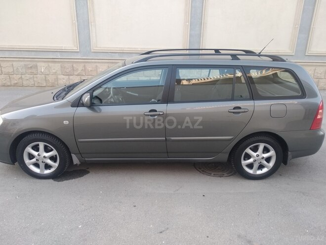 Toyota Corolla 2005, 286,568 km - 1.4 l - Bakı