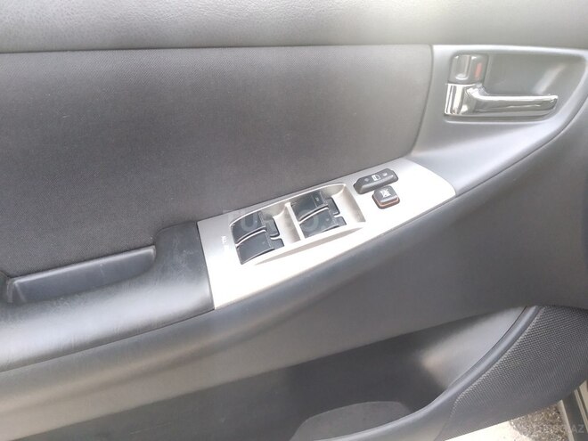 Toyota Corolla 2005, 286,568 km - 1.4 l - Bakı