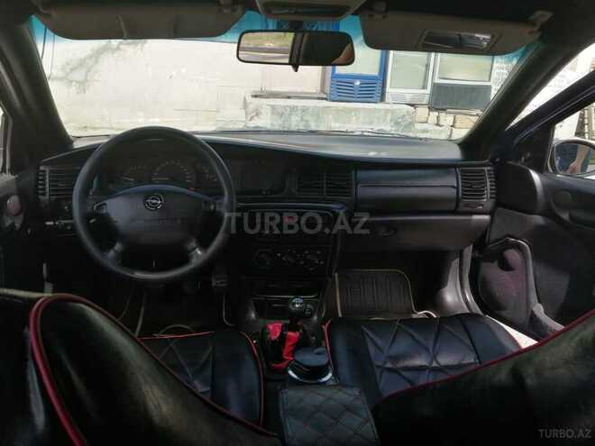 Opel Vectra 1996, 390,000 km - 1.6 l - Sumqayıt