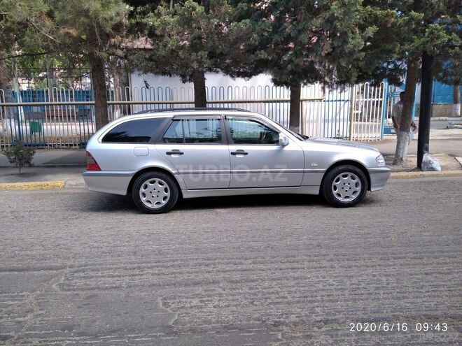 Mercedes C 180 1999, 318,000 km - 1.8 l - Sumqayıt