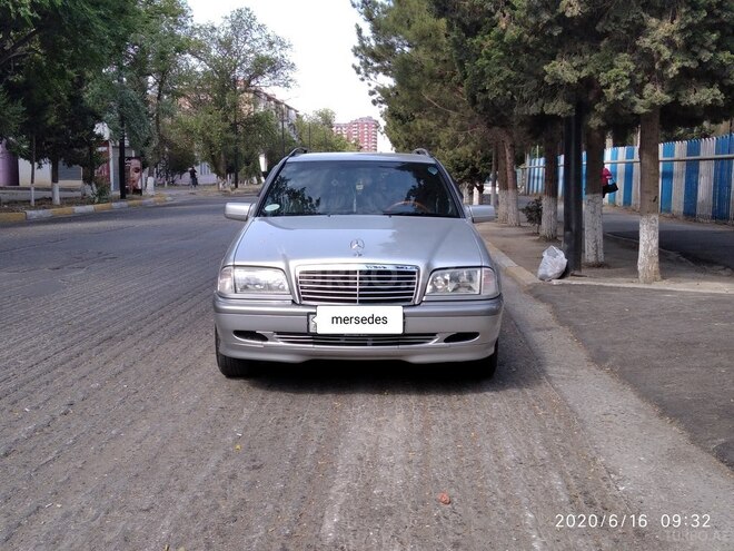 Mercedes C 180 1999, 318,000 km - 1.8 l - Sumqayıt