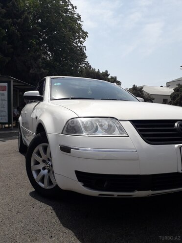 Volkswagen Passat 2002, 284,000 km - 2.0 l - Bakı