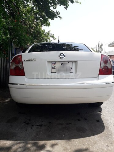Volkswagen Passat 2002, 284,000 km - 2.0 l - Bakı