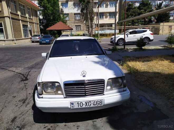 Mercedes E 200 1992, 208,765 km - 2.0 l - Bakı
