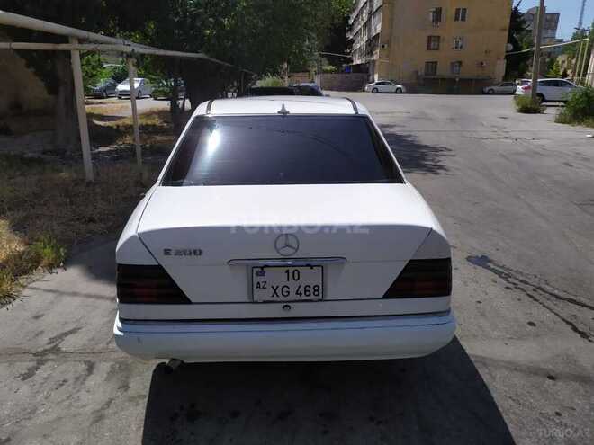 Mercedes E 200 1992, 208,765 km - 2.0 l - Bakı
