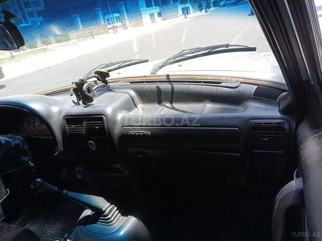 GAZ 31105 2006, 235,000 km - 2.3 л - Bakı