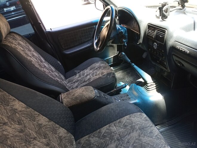 GAZ 31105 2006, 235,000 km - 2.3 л - Bakı