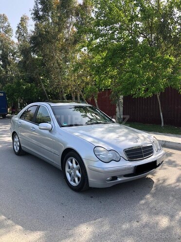 Mercedes C 200 2002, 167,000 km - 2.0 l - Bakı