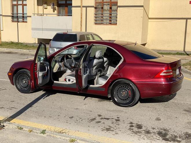 Mercedes C 240 2002, 265,310 km - 2.4 l - Bakı