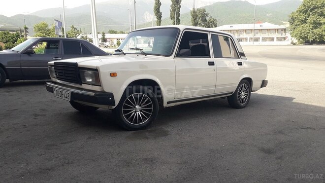LADA (VAZ) 2105 1981, 85,000 km - 1.6 л - İsmayıllı