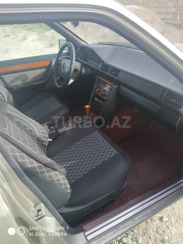 Mercedes E 220 1993, 280,000 km - 2.2 l - Xırdalan