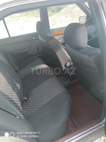 Mercedes E 220 1993, 280,000 km - 2.2 l - Xırdalan