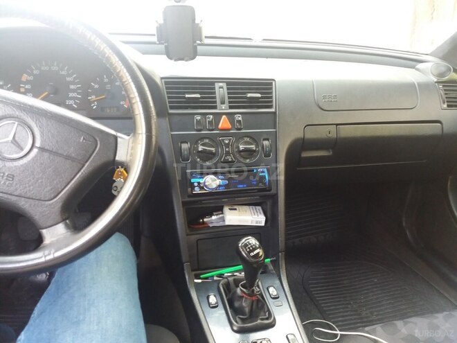 Mercedes C 220 1999, 364,000 km - 2.2 l - Bakı
