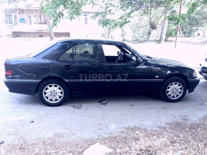 Mercedes C 220 1999, 364,000 km - 2.2 l - Bakı