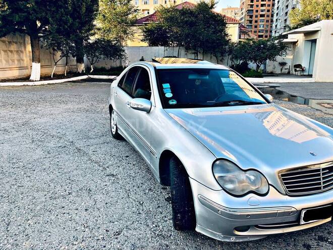 Mercedes C 240 2001, 309,000 km - 2.6 l - Bakı