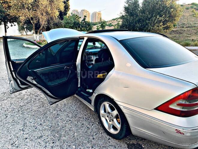 Mercedes C 240 2001, 309,000 km - 2.6 l - Bakı