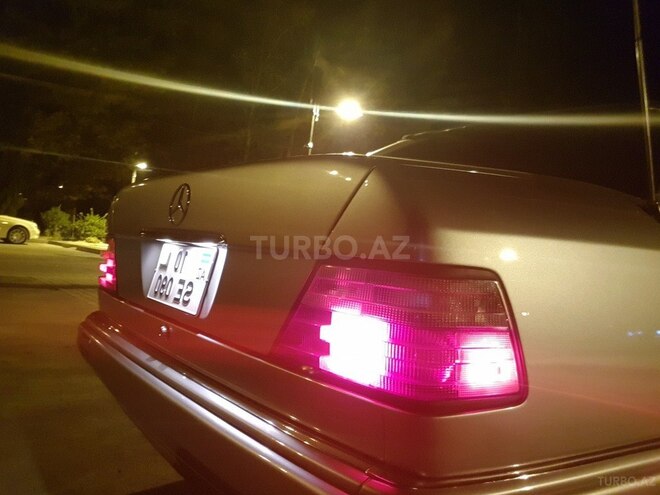 Mercedes E 320 1994, 196,421 km - 3.2 л - Mingəçevir