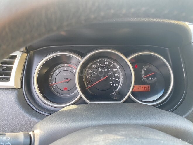 Nissan Tiida 2010, 220,000 km - 1.6 l - Bakı