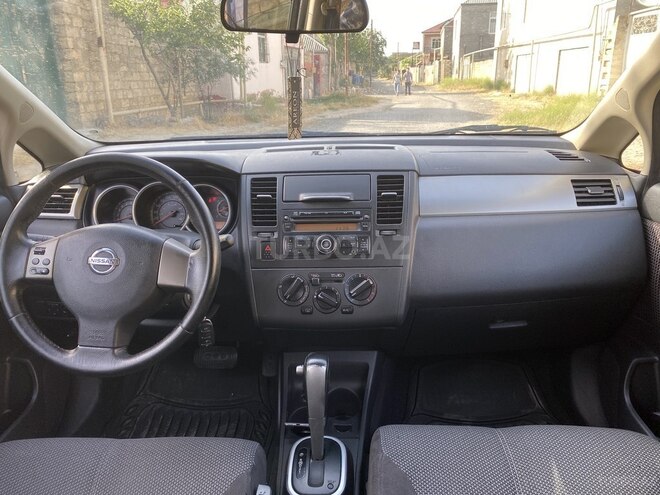 Nissan Tiida 2010, 220,000 km - 1.6 l - Bakı