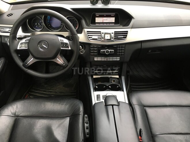 Mercedes E 200 2014, 178,000 km - 2.0 л - Sumqayıt