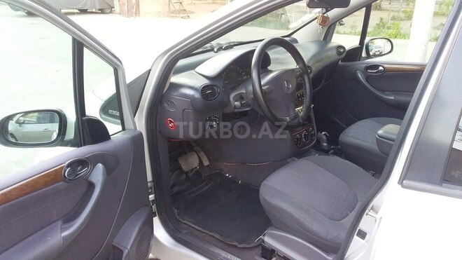 Mercedes A 160 2002, 256,785 km - 1.6 л - Xırdalan