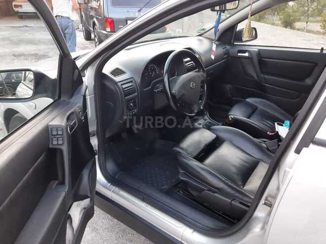 Opel Astra 2000, 300,000 km - 1.6 l - Yevlax