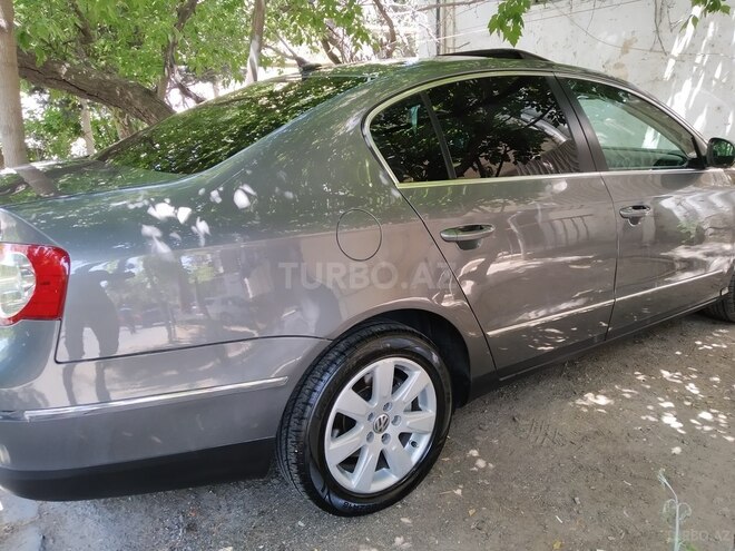 Volkswagen Passat 2006, 213,580 km - 2.0 l - Bakı