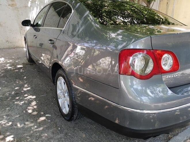 Volkswagen Passat 2006, 213,580 km - 2.0 l - Bakı