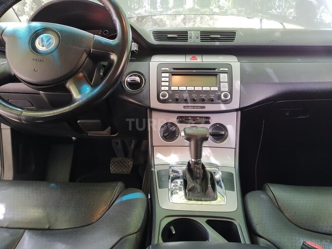Volkswagen Passat 2006, 213,580 km - 2.0 l - Bakı