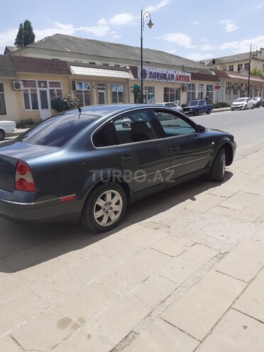 Volkswagen Passat 2003, 252,000 km - 1.8 л - Qusar