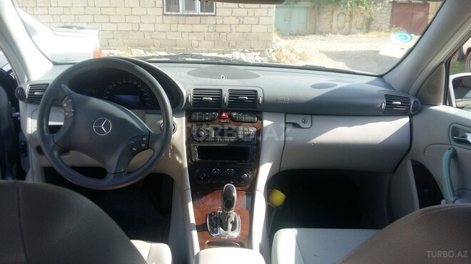 Mercedes C 240 2001, 358,000 km - 2.6 л - Mingəçevir