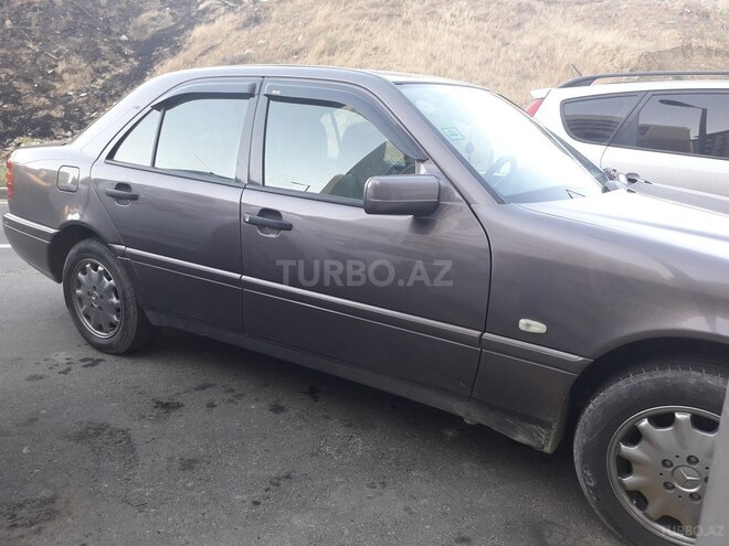 Mercedes C 180 1994, 216,229 km - 1.8 l - Bakı
